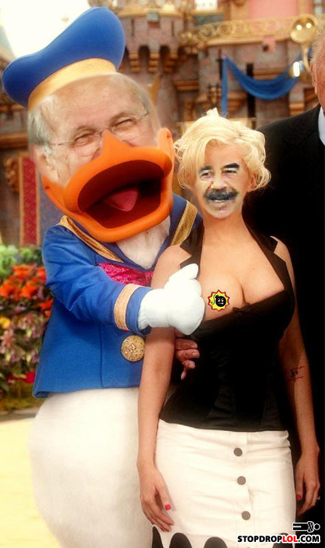 Donald_rumsfake_plus_saddam